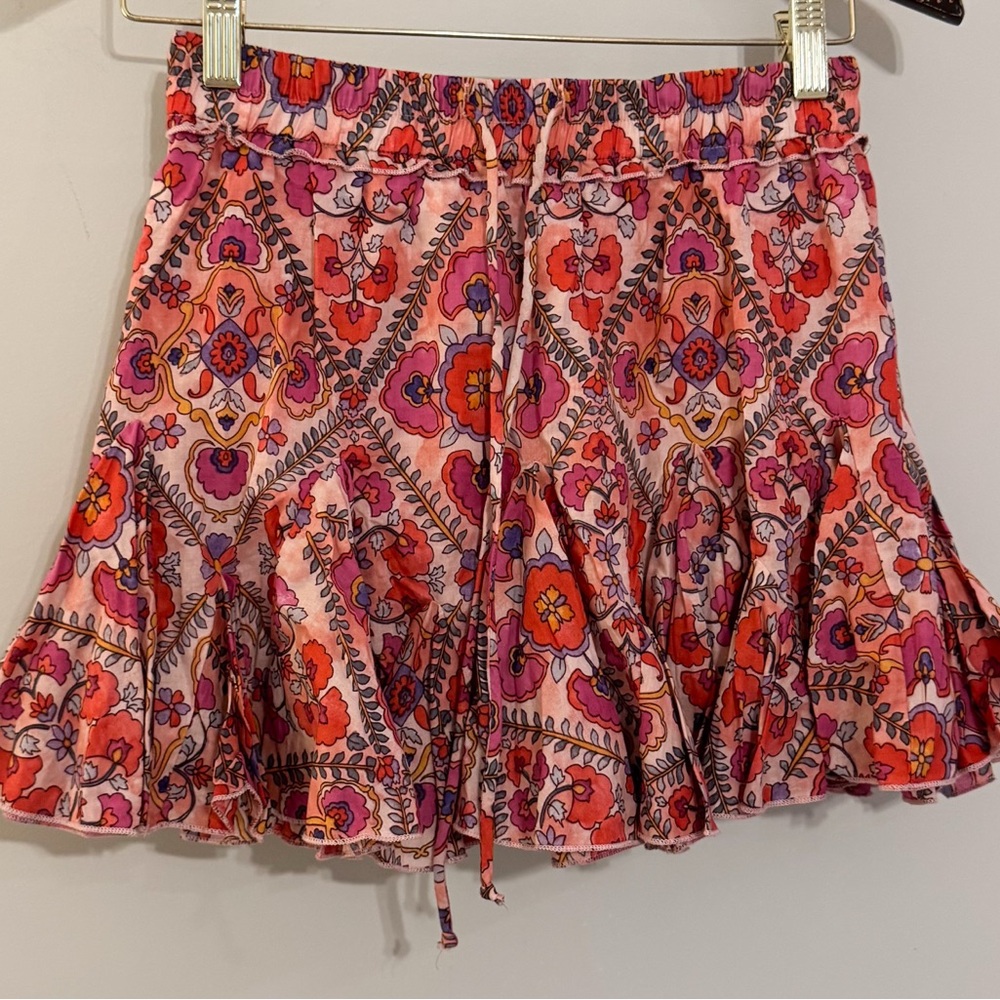 Oliviaceous mini skirt